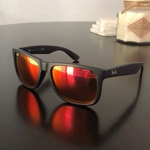 Ray ban matte black red lenses